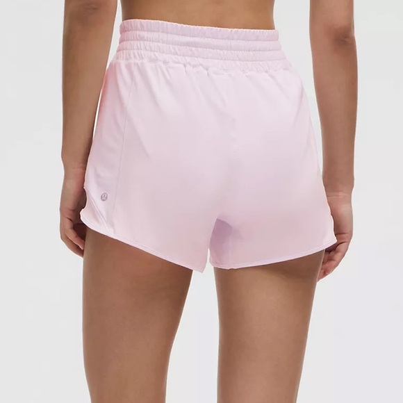 🆕 Hotty Hot High Rise Lined Shorts 4” - Picture 4 of 13